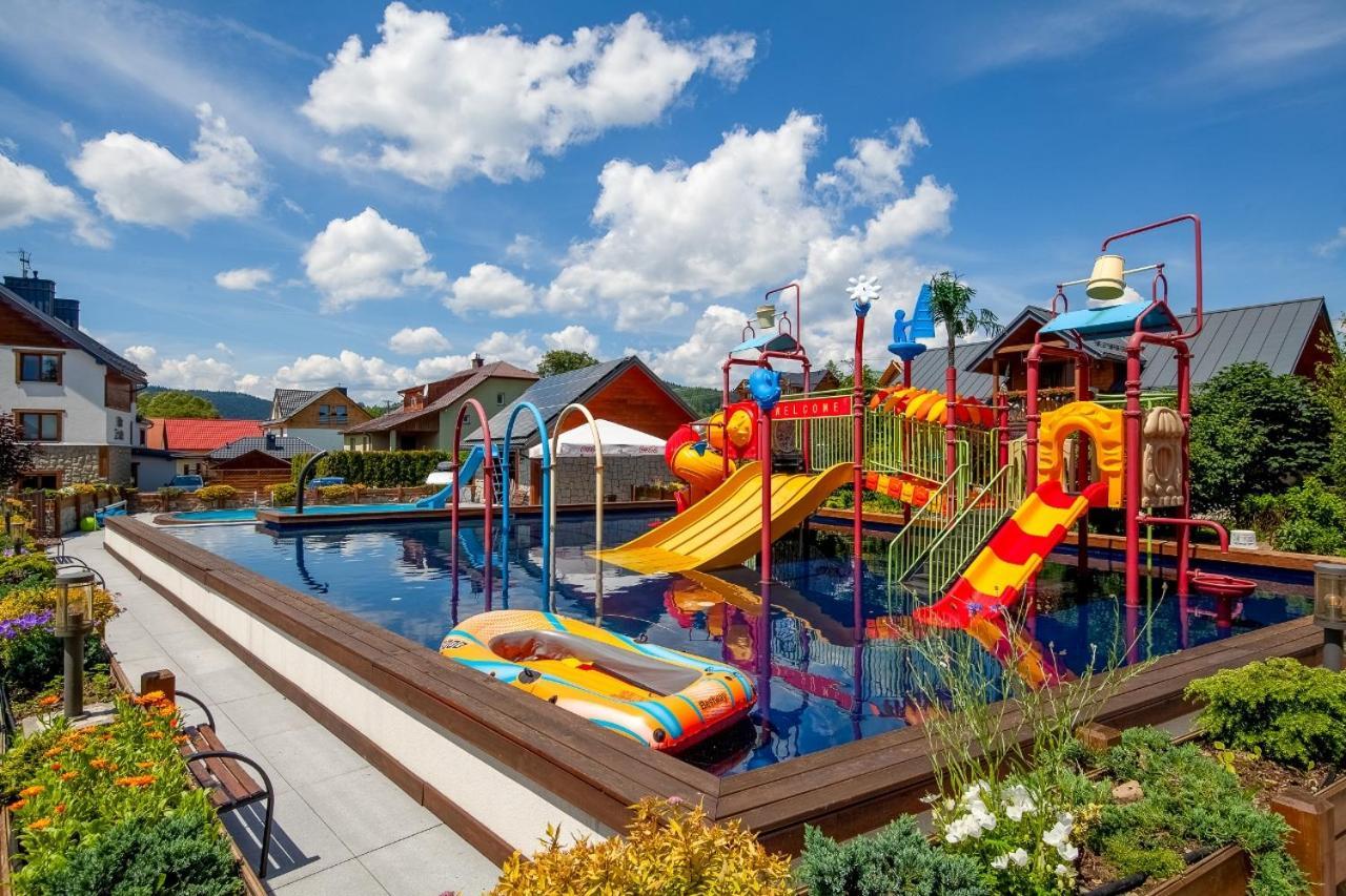 Villa Zrodlo & Spa กรินีซา ดรอยจ์ ภายนอก รูปภาพ